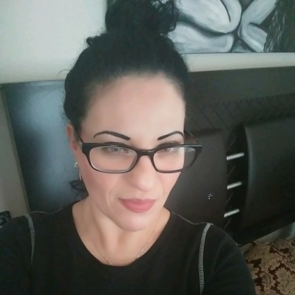 Meet your Posher, Vicky